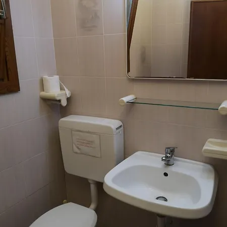 Lucry Apartment
